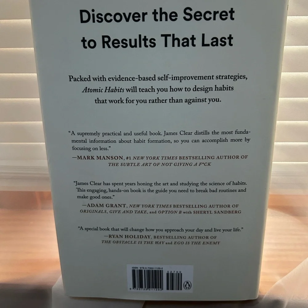🌟🌟📖🌟🌟BOOK OF THE WEEKAtomic Habits Book-Best Seller-Like New-Hardcover - Picture 2 of 2